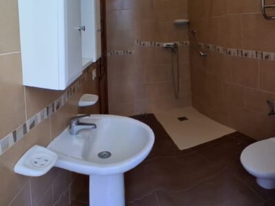 Casa y Terrenos en Santa María de Guía Gran Canaria 100% HABITABLE DESDE YA RECIEN SANEADA Y PINTADA!!!!