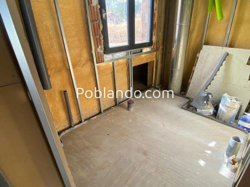 Chalet pareado en fase de acabados