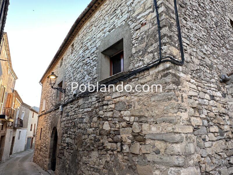 Casa de pueblo reformada en Montoliu de Segarra – encanto, tranquilidad y autenticidad