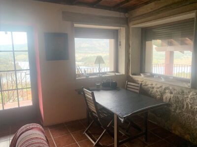 Casa de piedra reformada con fantásticas vistas