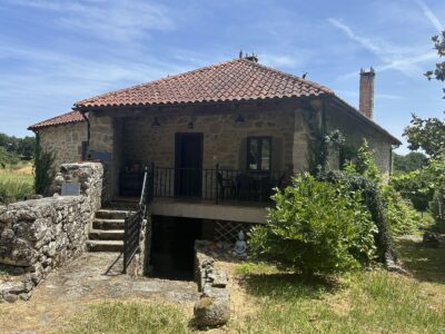 Fantástica casa de piedr reformada