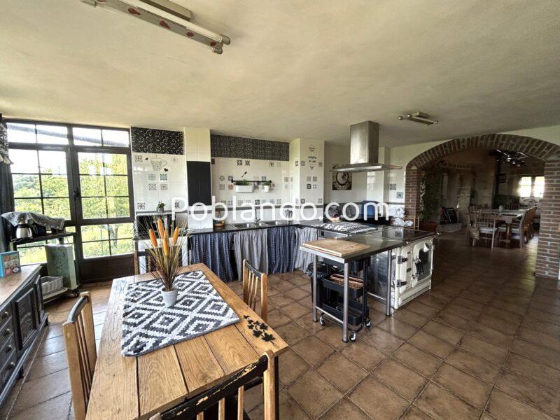 Fantástica casa de piedr reformada