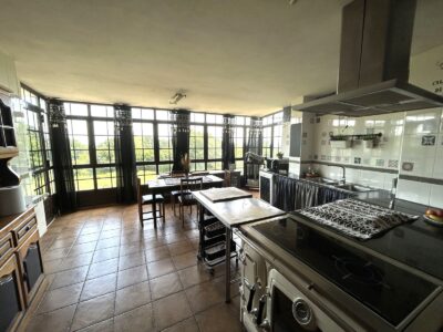 Fantástica casa de piedr reformada