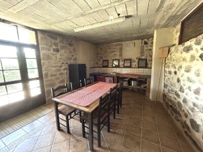 Fantástica casa de piedr reformada