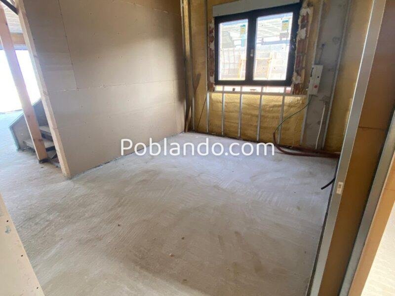 Chalet pareado en fase de acabados