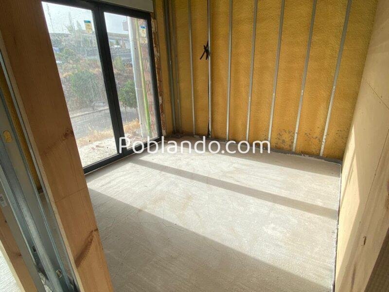 Chalet pareado en fase de acabados