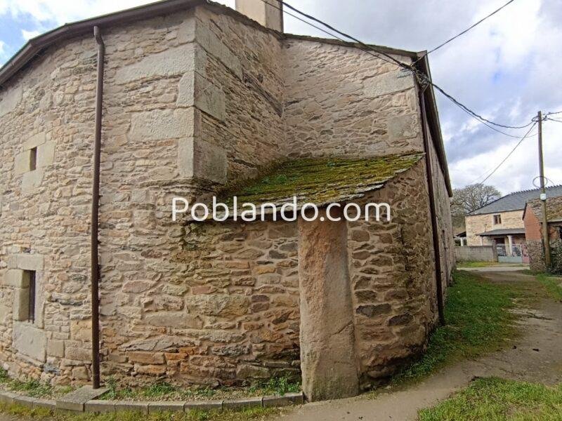 Casa de piedra con parcela