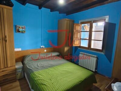 Casa con finca en Salcedo (Quirós)