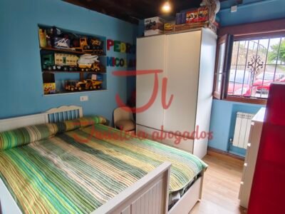 Casa con finca en Salcedo (Quirós)