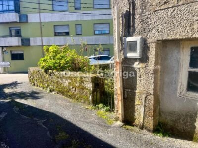 CASA CÉNTRICA, CON JARDÍN, FANTÁSTICAS PAREDES DE PIEDRA, TEJADO Y CANALONES NUEVOS. CEA, OURENSE (GALICIA)