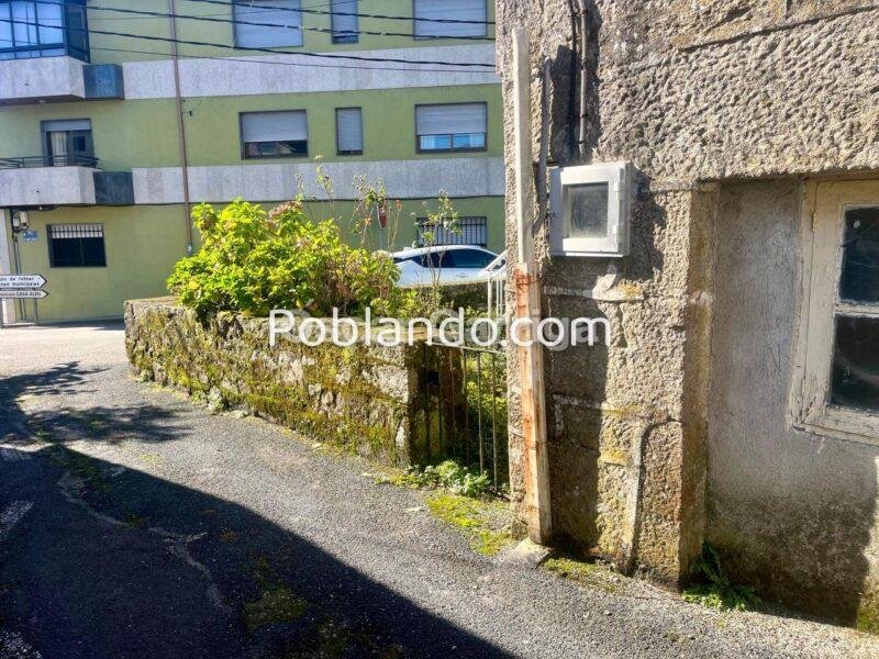CASA CÉNTRICA, CON JARDÍN, FANTÁSTICAS PAREDES DE PIEDRA, TEJADO Y CANALONES NUEVOS. CEA, OURENSE (GALICIA)