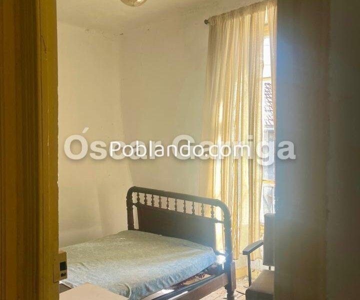 CASA CÉNTRICA, CON JARDÍN, FANTÁSTICAS PAREDES DE PIEDRA, TEJADO Y CANALONES NUEVOS. CEA, OURENSE (GALICIA)