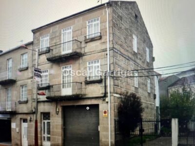 FANTÁSTICA CASA DE PIEDRA. BAJO, DOS PLANTAS y BUHARDILLA, CON PEQUEÑO TERRENO. MÚLTIPLES OPCIONES. CARBALLIÑO, OURENSE, GALICIA (SPAIN)