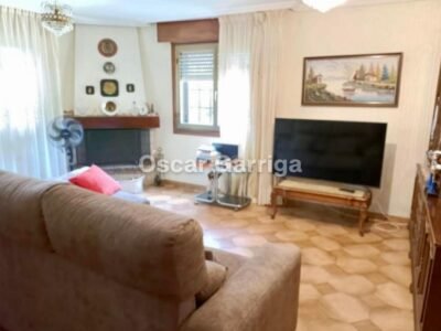 VIVIENDA INDEPENDIENTE TOTALMENTE AMUEBLADA DE 252 m2, CON FINCA DE 1350 m2 Y DOS DEPENDENCIAS AGRÍCOLAS DE 122m2 y 20 m2 RESPECTIVAMENTE. O BOLO, MASIDE, OURENSE, GALICIA (SPAIN)).