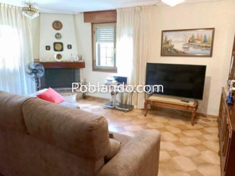 VIVIENDA INDEPENDIENTE TOTALMENTE AMUEBLADA DE 252 m2, CON FINCA DE 1350 m2 Y DOS DEPENDENCIAS AGRÍCOLAS DE 122m2 y 20 m2 RESPECTIVAMENTE. O BOLO, MASIDE, OURENSE, GALICIA (SPAIN)).
