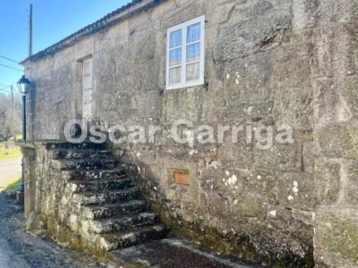 FANTÁSTICA CASA SEÑORIAL DE 664 m2, CON FINCA URBANIZABLE DE 3455 m2. CASTRO DE CARBALLEDO, LUGO, GALICIA (SPAIN)