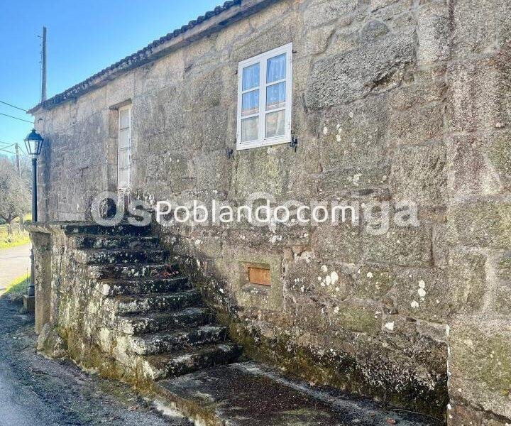 FANTÁSTICA CASA SEÑORIAL DE 664 m2, CON FINCA URBANIZABLE DE 3455 m2. CASTRO DE CARBALLEDO, LUGO, GALICIA (SPAIN)