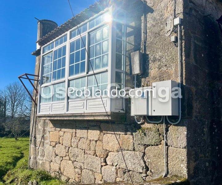 FANTÁSTICA CASA SEÑORIAL DE 664 m2, CON FINCA URBANIZABLE DE 3455 m2. CASTRO DE CARBALLEDO, LUGO, GALICIA (SPAIN)