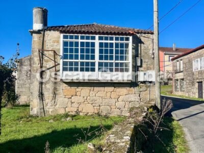 FANTÁSTICA CASA SEÑORIAL DE 664 m2, CON FINCA URBANIZABLE DE 3455 m2. CASTRO DE CARBALLEDO, LUGO, GALICIA (SPAIN)