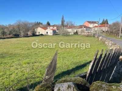 FANTÁSTICA CASA SEÑORIAL DE 664 m2, CON FINCA URBANIZABLE DE 3455 m2. CASTRO DE CARBALLEDO, LUGO, GALICIA (SPAIN)