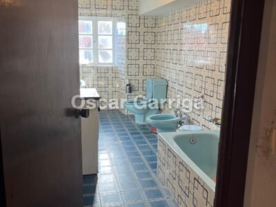 FANTÁSTICA CASA SEÑORIAL DE 664 m2, CON FINCA URBANIZABLE DE 3455 m2. CASTRO DE CARBALLEDO, LUGO, GALICIA (SPAIN)
