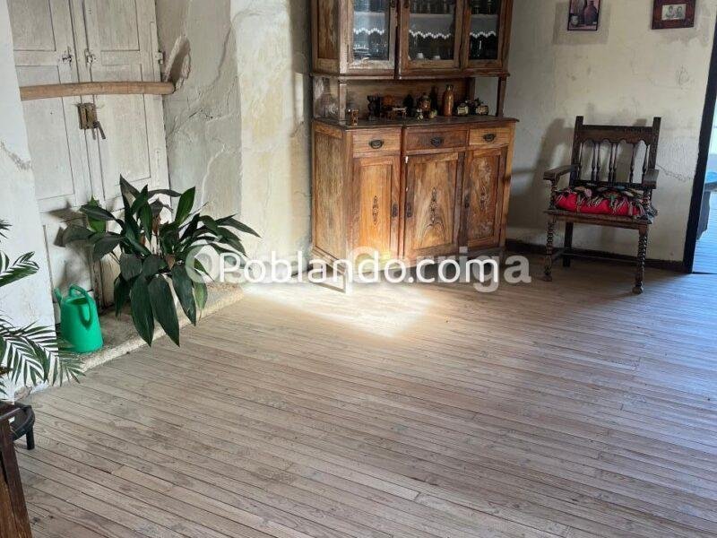 FANTÁSTICA CASA SEÑORIAL DE 664 m2, CON FINCA URBANIZABLE DE 3455 m2. CASTRO DE CARBALLEDO, LUGO, GALICIA (SPAIN)