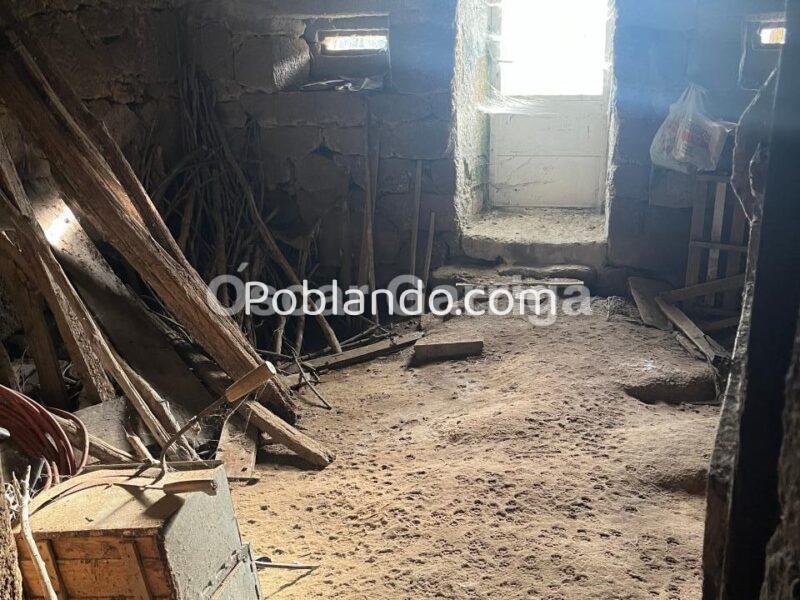 FANTÁSTICA CASA SEÑORIAL DE 664 m2, CON FINCA URBANIZABLE DE 3455 m2. CASTRO DE CARBALLEDO, LUGO, GALICIA (SPAIN)