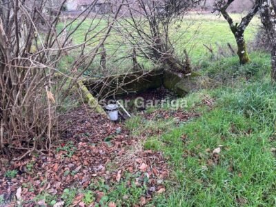 TRES CASITAS ANTIGUAS PARA RESTAURAR MÄS FINCA DE 1100 m2, CON LAVADERO, POZO Y HÓRREO. LAMAS, AGUADA, CARBALLEDO, LUGO (SPAIN).