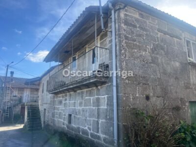 CASA DE PIEDRA PARA REFORMAR, CON TEJADO EN PERFECTO ESTADO, DIVISIONES INTERIORES, AGUA, ALCANTARILLADO, ELECTRICIDAD Y EXCELENTES VISTAS. LONGOS, CEA, OURENSE (SPAIN)
