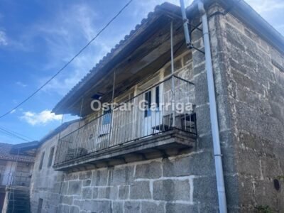CASA DE PIEDRA PARA REFORMAR, CON TEJADO EN PERFECTO ESTADO, DIVISIONES INTERIORES, AGUA, ALCANTARILLADO, ELECTRICIDAD Y EXCELENTES VISTAS. LONGOS, CEA, OURENSE (SPAIN)