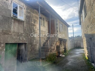 CASA DE PIEDRA PARA REFORMAR, CON TEJADO EN PERFECTO ESTADO, DIVISIONES INTERIORES, AGUA, ALCANTARILLADO, ELECTRICIDAD Y EXCELENTES VISTAS. LONGOS, CEA, OURENSE (SPAIN)