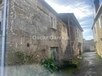 CASA DE PIEDRA PARA REFORMAR, CON TEJADO EN PERFECTO ESTADO, DIVISIONES INTERIORES, AGUA, ALCANTARILLADO, ELECTRICIDAD Y EXCELENTES VISTAS. LONGOS, CEA, OURENSE (SPAIN)