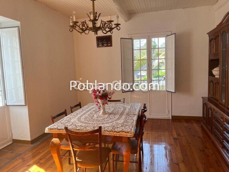 CASA SEÑORIAL GALLEGA, DE 300 m2, UBICADA A POCOS METROS DEL ENCLAVE DEL MONASTERIO DE OSERA, CON FINCA CONTIGUA DE 300 m2. OSERA, CEA, OURENSE (SPAIN).