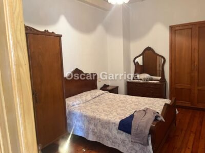 CASA SEÑORIAL GALLEGA, DE 300 m2, UBICADA A POCOS METROS DEL ENCLAVE DEL MONASTERIO DE OSERA, CON FINCA CONTIGUA DE 300 m2. OSERA, CEA, OURENSE (SPAIN).
