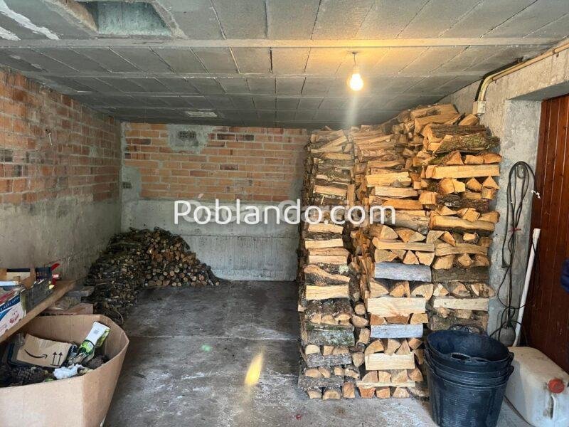 MAJESTUOSO INMUEBLE COMPUESTO DE VIVIENDA (247 m2) y FINCA (8611 m2), DENTRO DE UN CIERRE PERIMETRAL CON BASE DE HORMIGÓN. NEVES DE GRIXOA, SAN AMARO, OURENSE (SPAIN).