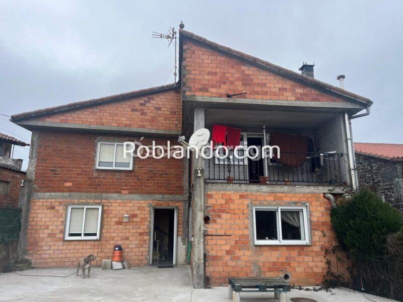 FANTÁSTICO INMUEBLE CON PATIO, GALPÓN Y FINQUITA DENTRO DEL CONJUNTO. TOIMIL-GALEGOS, LALÍN, PONTEVEDRA (SPAIN)