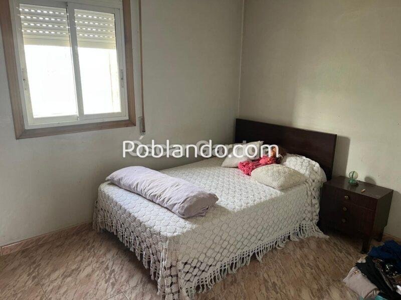 CASA EN LA N-525 (OURENSE/SANTIAGO), A 10 KM DE OURENSE, CON FINCA URBANA DE 3800 m2. CAMBEO, COLES, OURENSE (SPAIN).