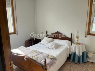CASA EN LA N-525 (OURENSE/SANTIAGO), A 10 KM DE OURENSE, CON FINCA URBANA DE 3800 m2. CAMBEO, COLES, OURENSE (SPAIN).