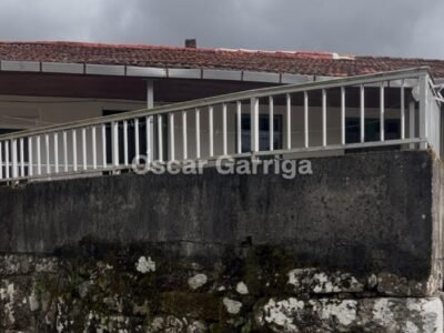 CASA RURAL GALLEGA CON BALCÓN A TODO SU LARGO Y MUCHOS METROS DE POSIBILIDADES. GONTÁN, SAN AMARO, OURENSE (SPAIN).