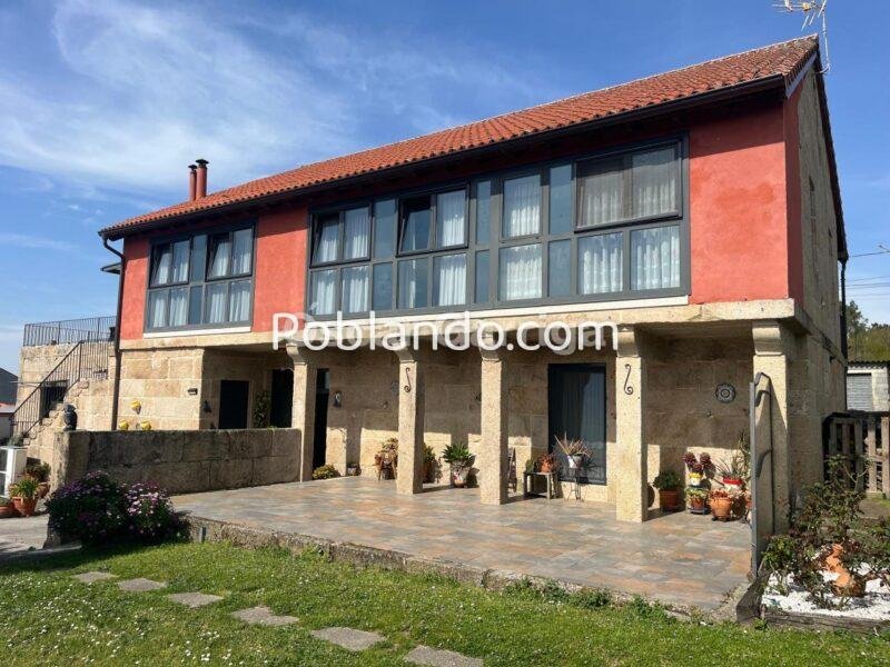 DELICIA DE CASA DE PUEBLO TRAS REFORMA INTEGRAL, 414 m2, CON JARDÍN Y CIERRE TOTAL PERIMETRAL. O BOLO, MASIDE, OURENSE (SPAIN).