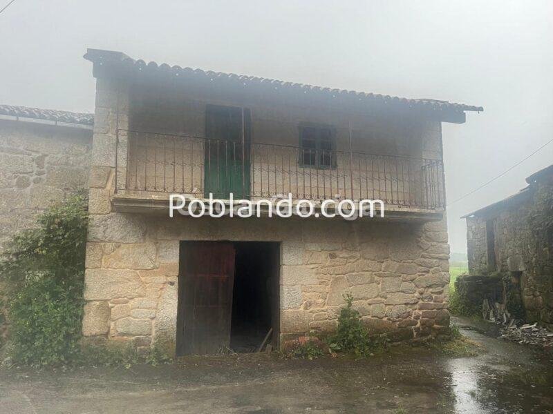JOYITA DEL RURAL GALLEGO, PARA PULIR A TU GUSTO. VIDUEIROS, CARBALLEDO, LUGO (SPAIN).
