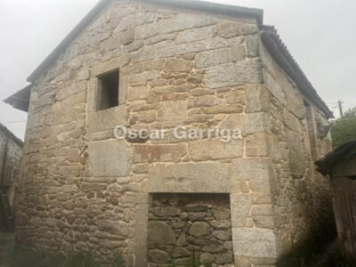 JOYITA DEL RURAL GALLEGO, PARA PULIR A TU GUSTO. VIDUEIROS, CARBALLEDO, LUGO (SPAIN).