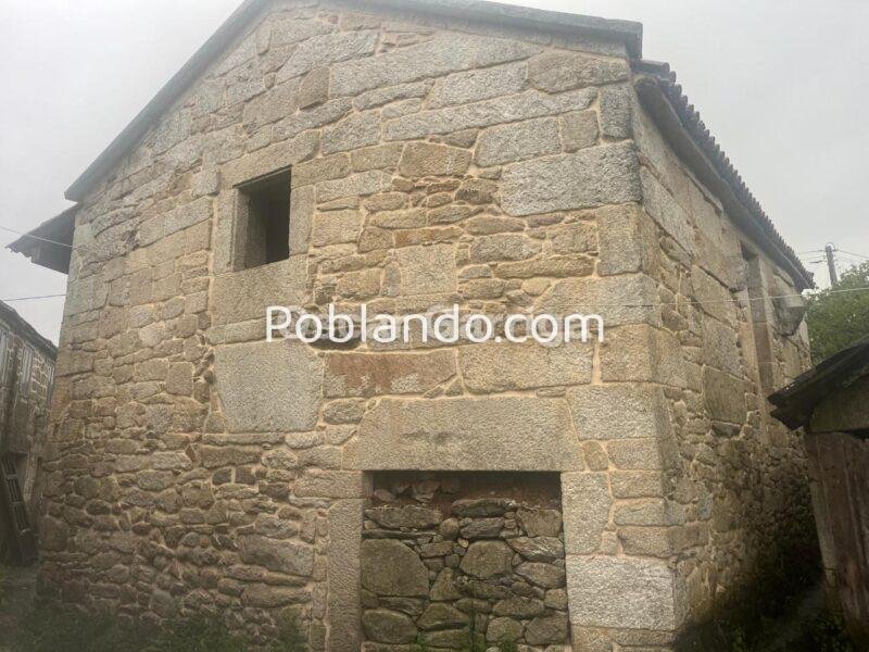 JOYITA DEL RURAL GALLEGO, PARA PULIR A TU GUSTO. VIDUEIROS, CARBALLEDO, LUGO (SPAIN).