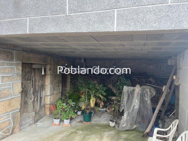 INMUEBLE DEL RURAL GALLEGO COMPUESTO POR DOS VIVIENDAS ADOSADAS y GARAJE COLINDANTE (298 m2). FREÁS, PUNXIN, OURENSE (SPAIN)