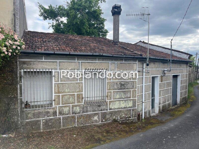 PEQUEÑA CASITA DE PLANTA BAJA (90 m2), A ESCASOS METROS N-525 (OURENSE/SANTIAGO) y 5 KM. CAPITAL DEL CONCELLO. VIDUEDO, CEA, OURENSE (SPAIN)