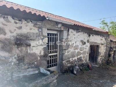 CONJUNTO INMOBILIARIO; VIVIENDA, DEPENDENCIAS AGRÍCOLAS y DOS FINCAS. ANSAMONDE, MASIDE, OURENSE (SPAIN).