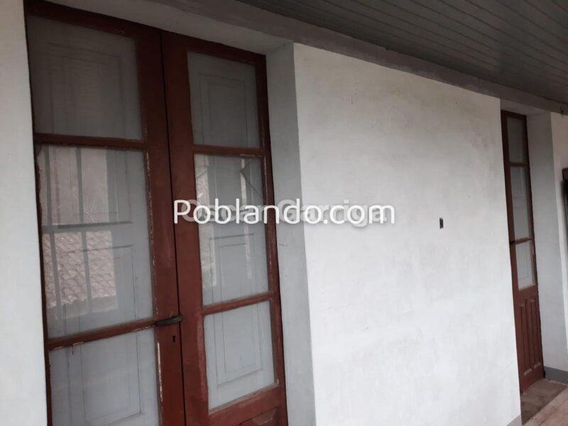 FANTÁSTICO CONJUNTO INMOBILIARIO; VIVIENDA, OTRAS DOS DEPENDENCIAS Y FINCA CON HÓRREO.