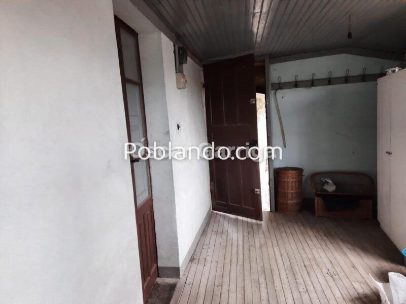 FANTÁSTICO CONJUNTO INMOBILIARIO; VIVIENDA, OTRAS DOS DEPENDENCIAS Y FINCA CON HÓRREO.