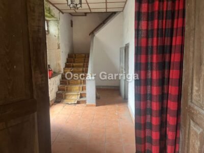 VIVIENDA DE DOS PLANTAS, LA BAJA PARA HABILITAR CON POCO DINERO, Y FINCA COLINDANTE DE 700 M2. STA. EULALIA DE CAMBA, RODEIRO (PONTEVEDRA)