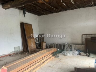 VIVIENDA DE DOS PLANTAS, LA BAJA PARA HABILITAR CON POCO DINERO, Y FINCA COLINDANTE DE 700 M2. STA. EULALIA DE CAMBA, RODEIRO (PONTEVEDRA)